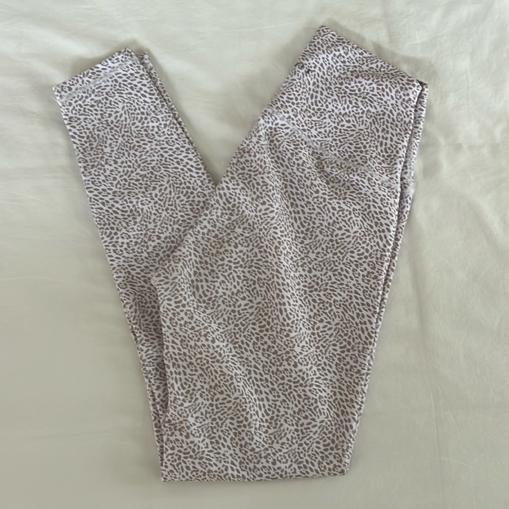 All Fenix Women’s 7/8 Leggings Small Clay Cheetah White Leopard